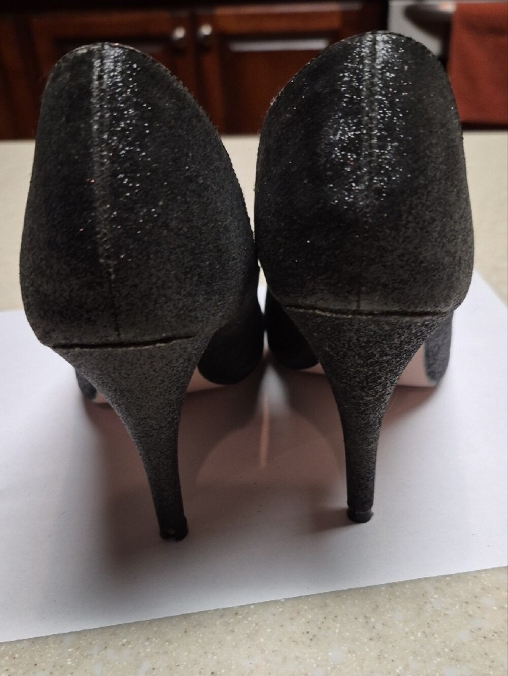 Hello Kitty Black Glitter Peep-Toe Bow Heels with Silver Logo Vintage Y2k- 8 - Picture 4 of 6